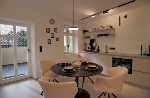 Altstadt Casa | Vacation home directly on the Moselle in Trier. New building for 6 people with parking space