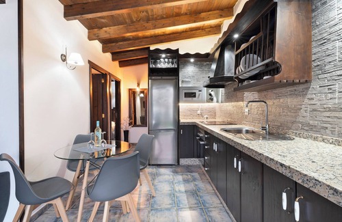 Cueva del Viento Apartamento | Casa de vacaciones "Ático Miranda" con bañera de hidromasaje, vistas al Teide y Wi-Fi