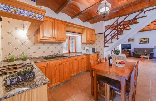 Porreres Casa | Casa de vacaciones "Es Lladoner" con vistas a la montaña, piscina, Wi-Fi y terraza