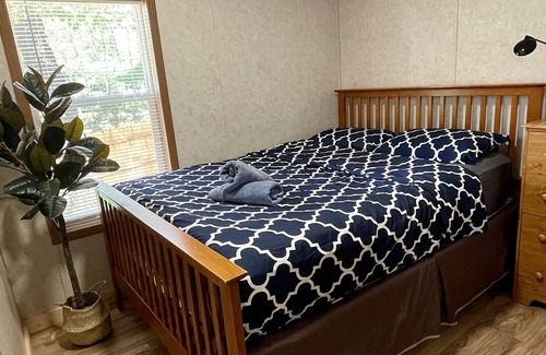 Friendship Casa | * NUEVO * Remodelado 3 habitaciones y 2 baños. 3 minutos en coche a la playa y almuerzo en barco. 30min a Dells!