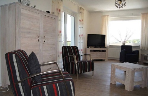 Medebach Casa | Vacation home for up to 18 people with outdoor pool directly on the Aventura climbing mountain