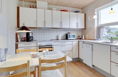 Ronne Casa | Vacation home "Gregers" - 2km from the sea in Bornholm in Rønne - 4 persons, 2 bedrooms