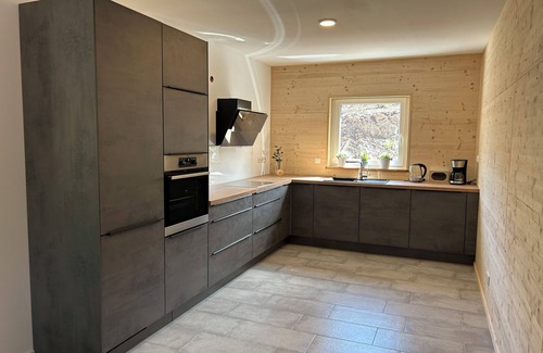 Gemund Casa | Vacation home Haselnuss in the middle of the Eifel for 6 persons + 2 dogs incl. garden