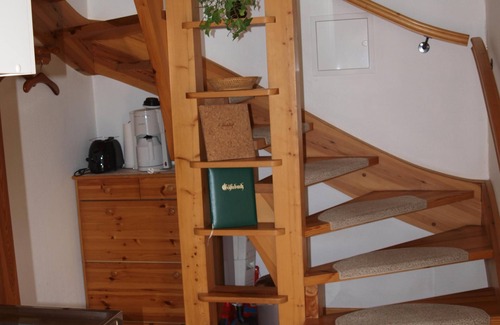 Schierke Casa | Casa Hirschgrund noche a la mañana en la vieja casa de madera