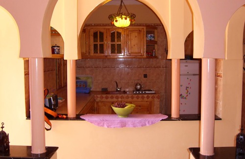 Souira Guedima Casa | Casa de vacaciones, casa de vacaciones, casa adosada con chimenea