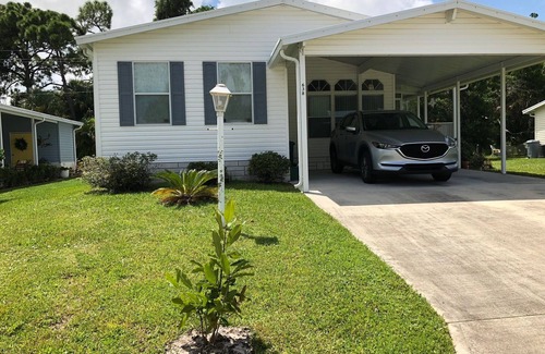 Barefoot Bay Casa | Vacation Home in Barefoot Bay close to nature