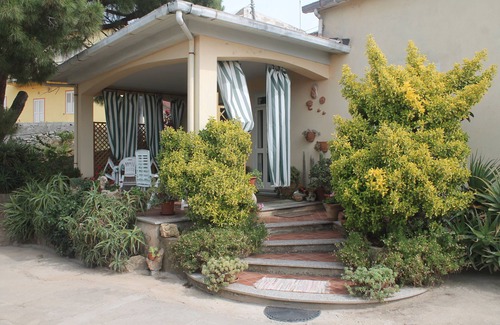 Badesi Casa | Vacation home in Muntiggioni.