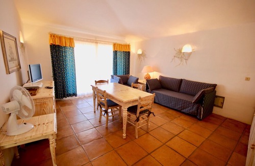 Cala di Volpe Apartamento | Vacation Home in Porto Cervo with 1 bedrooms sleeps 3