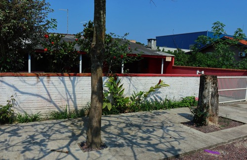 Itapoa Casa | Vacation Home Itapoá SC (Pets Allowed)