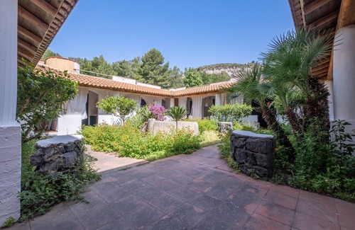 Vulcanello Casa | Vacation Home "Jerà 39 Piazzetta" with Private Terrace