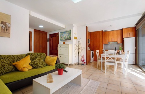 Esquinzo Casa | Casa de vacaciones "Jose Esquinzo" con piscina compartida y Wi-Fi