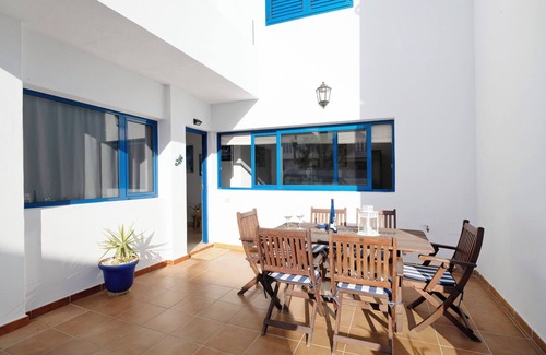 Playa Honda Casa | Casa de vacaciones 'La Chinija' con vistas al mar, terraza privada y Wi-Fi