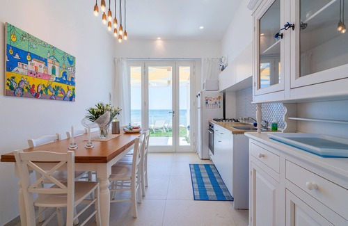 Marzamemi Casa | Casa de vacaciones "La Fuga Blu Di Marzamemi" con vistas al mar, 2 terrazas privadas y Wi-Fi