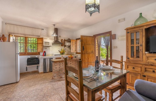 Orgiva Casa | Casa de vacaciones "La Terrera" con vistas a la montaña, piscina privada y Wi-Fi