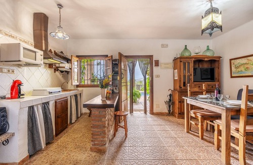 Orgiva Casa | Casa de vacaciones "La Terrera" con vistas a la montaña, piscina privada y Wi-Fi