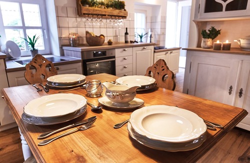 Bottingen Apartamento | Vacation home Lilace with whirlpool and wood-burning stove, 4 bedrooms, max. 8 persons