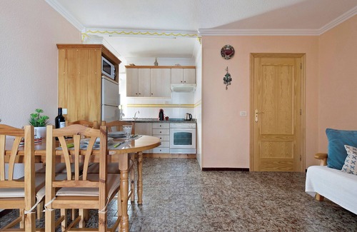 Tacoronte Apartamento | Casa vacacional 'Marazul' con vistas al mar, balcón y Wi-Fi