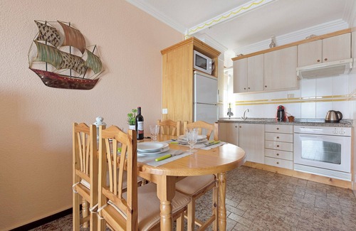 Tacoronte Apartamento | Casa vacacional 'Marazul' con vistas al mar, balcón y Wi-Fi