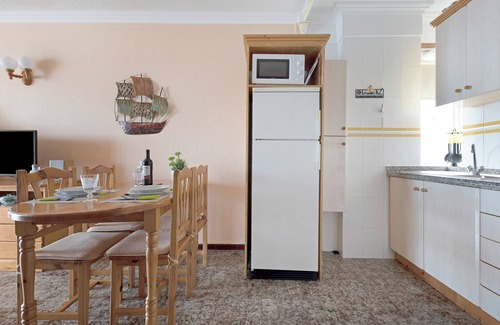 Tacoronte Apartamento | Casa vacacional 'Marazul' con vistas al mar, balcón y Wi-Fi