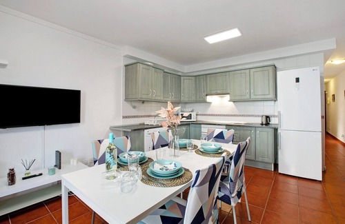 La Jaca Apartamento | Casa de vacaciones "Mi Refugio en La Jaca" con vistas al mar, terraza privada y Wi-Fi