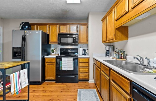 Pine Forest Casa | Vacation Home near Cape Fear River 7-minute drive