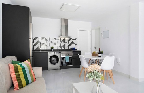 La Santa Casa | Casa de vacaciones 'Noray 2' con vistas al mar, Wi-Fi y aire acondicionado