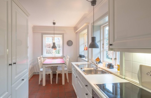 West Husum Casa | Vacation home Reethus Hans in Husum for up to 4 people