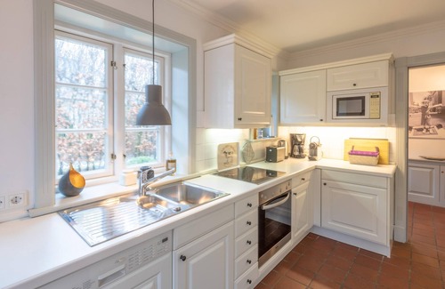 West Husum Casa | Vacation home Reethus Hans in Husum for up to 4 people