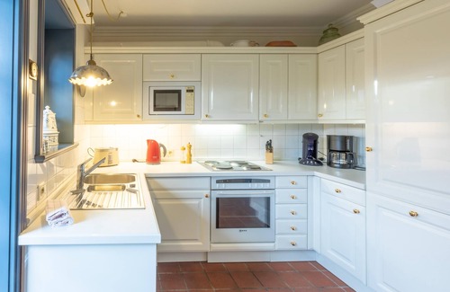 West Husum Casa | Vacation home Reethus Ulla in Husum for up to 4 people