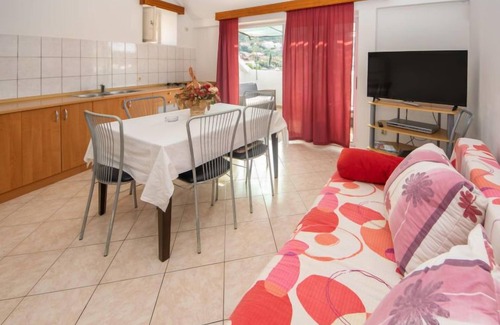 Brna Casa | Casa de vacaciones Repak by Interhome