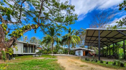 Las Delicias Casa | Vacation Home Retreat -Casa Aloha- 3BR 3BDR Sleeps 8