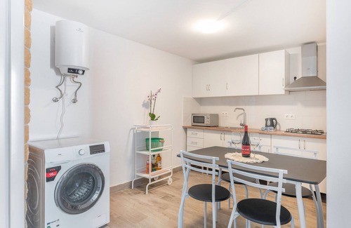 Guime Casa | Casa de vacaciones 'Rosalia' con vistas al mar, terraza privada y Wi-Fi