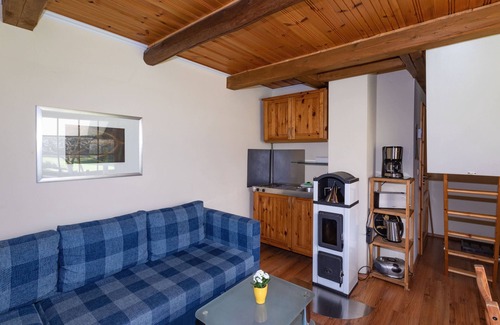 Burg-Dorf Apartamento | Vacation home, sleeping loft, 1 bedroom/kitchenette, shower/WC (from 12 years) - Froschkönig