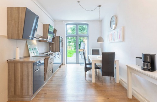 Husum Casa | Vacation home Stadthuus 51 in Husum for up to 4 people
