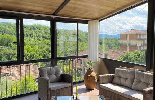 Bagnone Casa | Vacation Home "The Motorcycle"