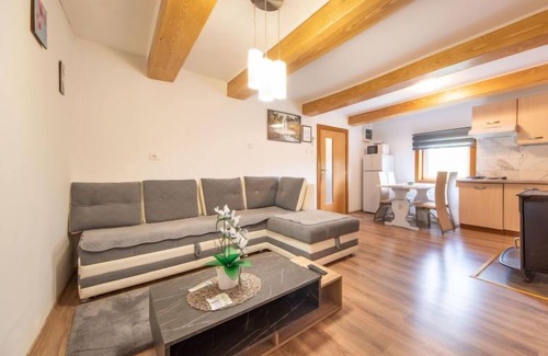 Tounj Casa | Casa de vacaciones Tina by Interhome