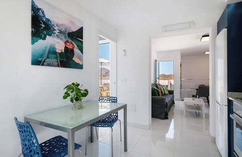 La Santa Casa | Casa de vacaciones 'Titán' con vistas al mar, Wi-Fi y aire acondicionado