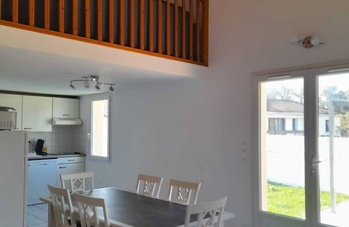 Vaux-sur-Mer Casa | Vacation home /Villa Royan / Vaux sur mer 250 m from the sea, close to shops
