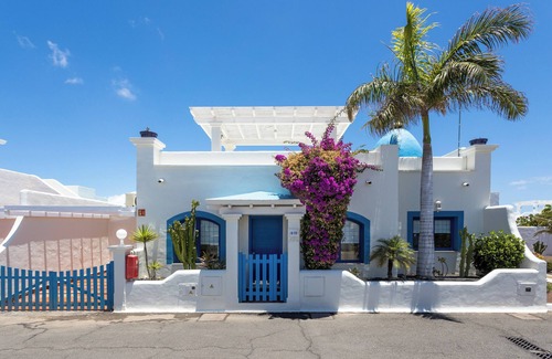 Geafond Villa | Casa de vacaciones 'Villa 913' con vistas a la montaña, piscina y Wi-Fi