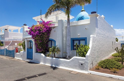 Geafond Villa | Casa de vacaciones 'Villa 913' con vistas a la montaña, piscina y Wi-Fi