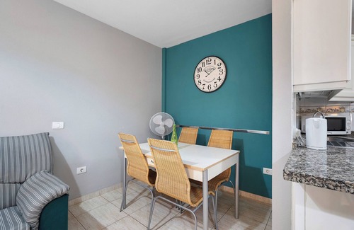 Las Caletillas Casa | Vivienda Vacacional Atlántida con 2 piscinas compartidas, 2 terrazas privadas y Wi-Fi