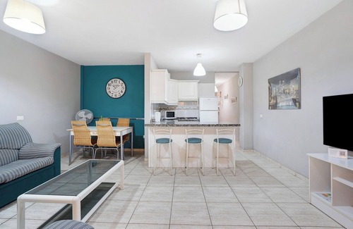 Las Caletillas Casa | Vivienda Vacacional Atlántida con 2 piscinas compartidas, 2 terrazas privadas y Wi-Fi