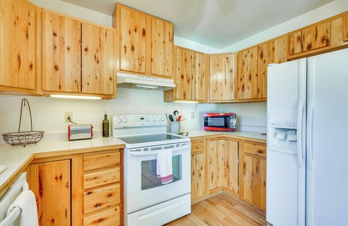 Canon City Casa | Vacation Home With Breathtaking Views, Ample Parking and Pool Table