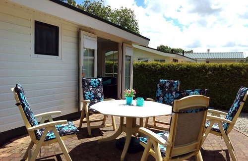 Tzummarum Casa | Vacation home with garden: 4p, Franeker, Harlingen, Leeuwarden, Wadden Sea