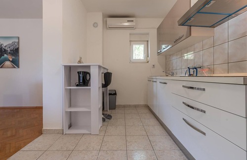 Rastevic Casa | Alojamiento de 3 habitaciones en Benkovac