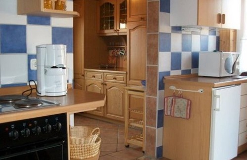 Henriettenhof Casa | Gran casa de vacaciones para 9 personas con parcela grande, barbacoa + sauna + lago