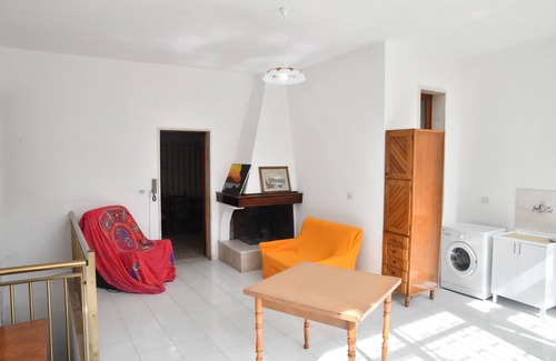 Cavallino Apartamento | Vacation House Lu Piru, five minutes from the center of Cavallino and surrounded by greenery