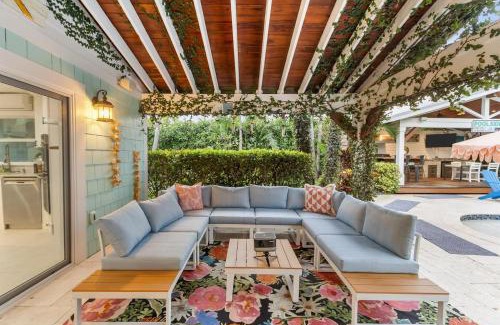 Ellenton Casa | Vacation House, Poolhot-tuboutdoor Kitchen!