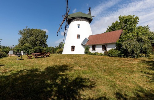 gmina Karnice Casa | Molino de la Casa Molino cerca del Báltico en un prado de 1 hectárea DESAYUNO INCLUIDO