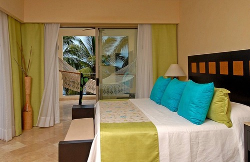Mismaloya Complejo | Vacation in a world class resort, Garza Blanca